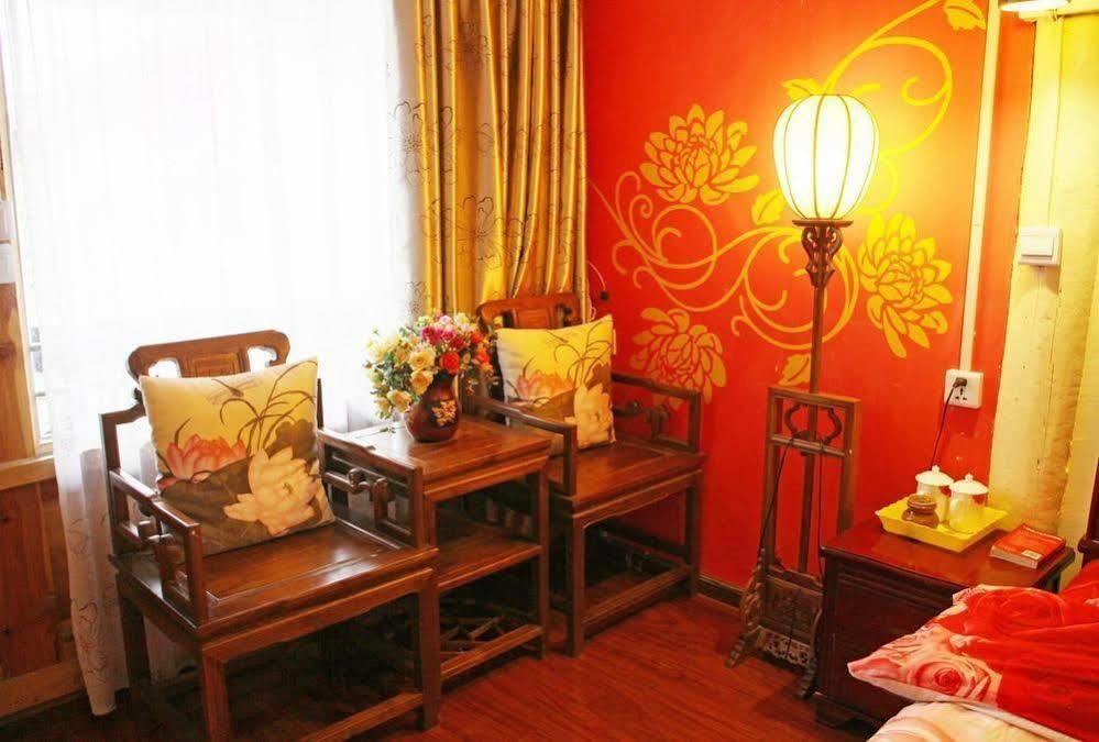 Tree'S Tale Hotel - Lijiang Лицзян Экстерьер фото