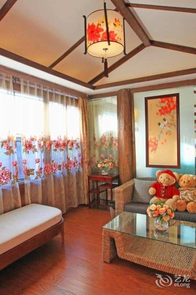 Tree'S Tale Hotel - Lijiang Лицзян Экстерьер фото